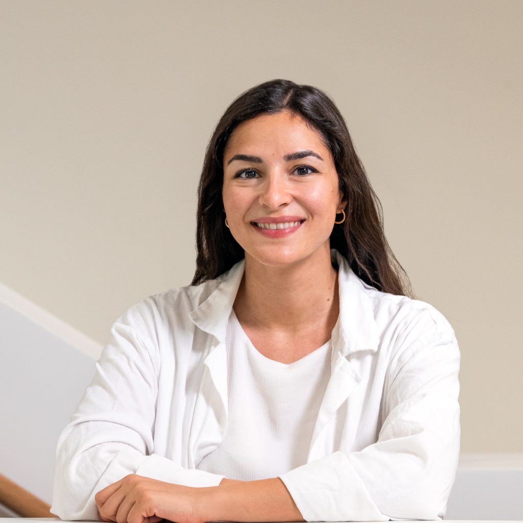 Dr. Ceren Kimna
